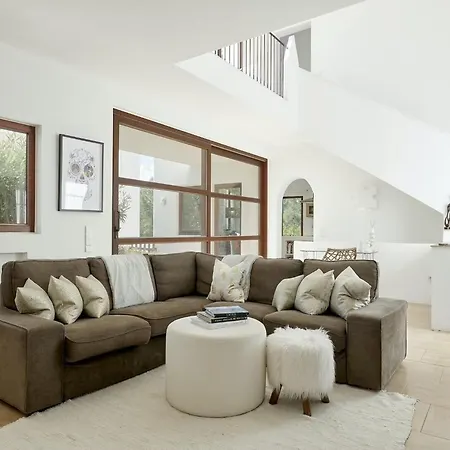 Cozy With View Villa *