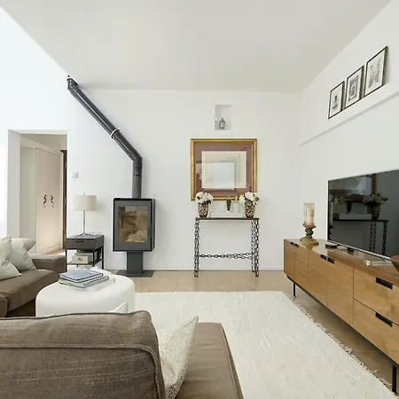 Villa Cozy With View *