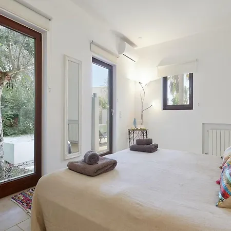 Cozy With View Santa Eularia des Riu